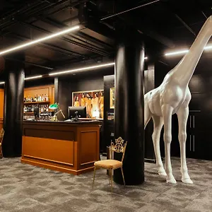 Western Aries Hotel